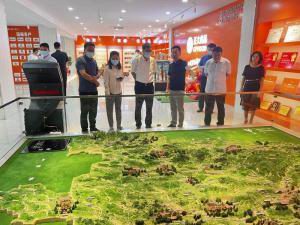 洛陽(yáng)市市委常委、宣傳部長(cháng)王飛蒞臨洛陽(yáng)正大調研